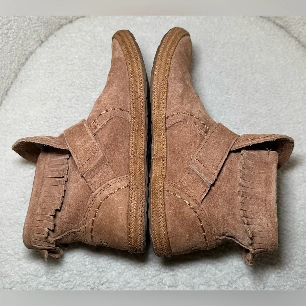 UGG Amely booties boots slip-on moccasins fringe suede boho bohemian cute girly‎